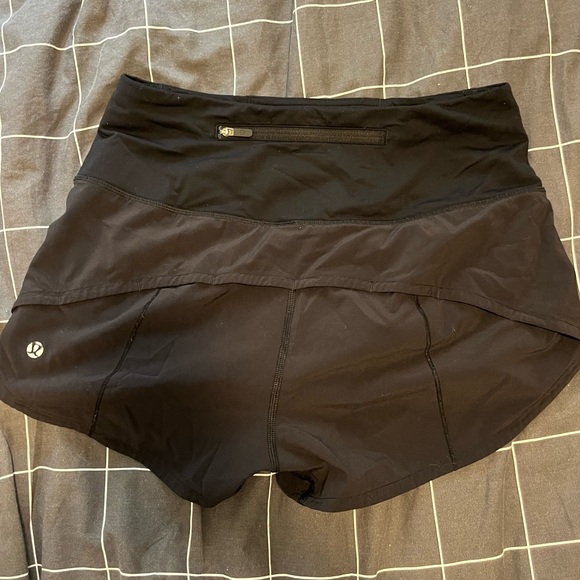 Lululemon black speed up shorts - Picture 2 of 3